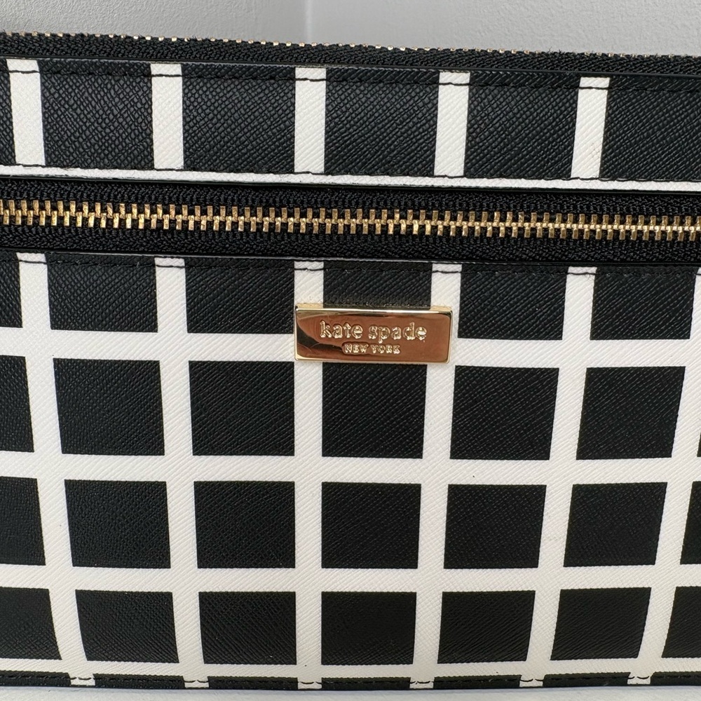 Kate Spade Laurel Way Tinie Wristlet Black and White Checkered Pattern - Picture 4 of 12
